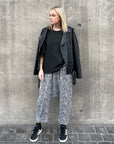 Nunchi Low-Crotch Pants B&W Print